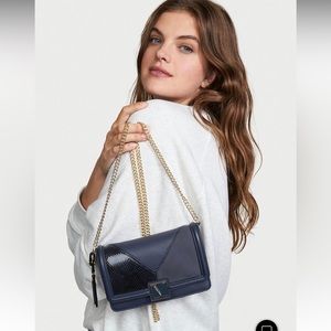 VS Victoria mini shoulder bag purse discontinued color- Midnight Colorblock